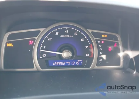 2010 Honda Civic Lx z USA, uszkodzony, nr VIN 19XFA1F5XAE058111